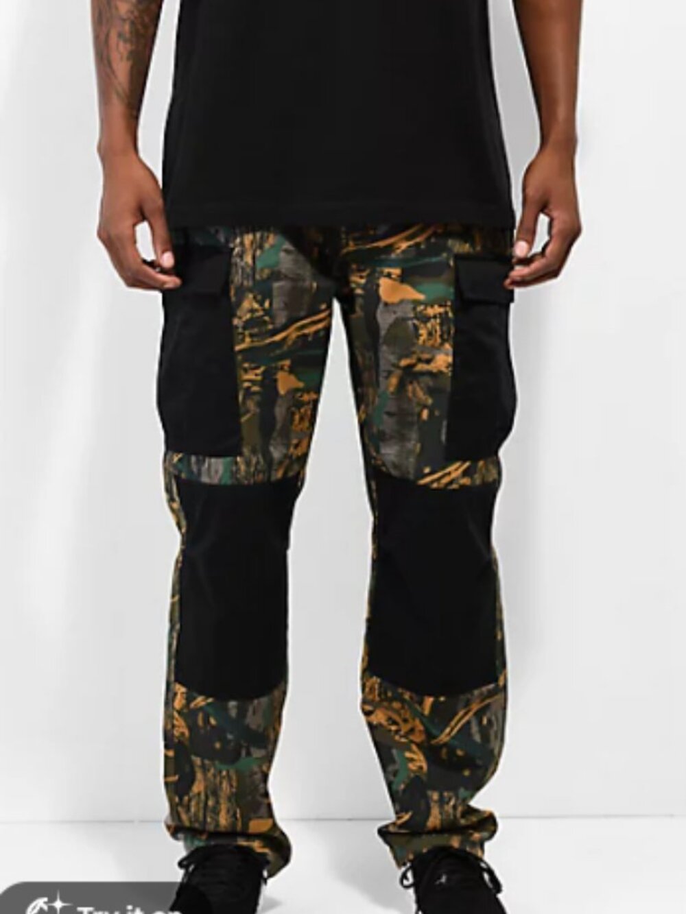 Monet Men's Camo Cargo Pants with Black Reinforced Panels. 34